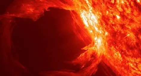НАСА: Задава се страшна слънчева буря!