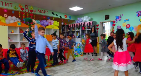 Децата от Долна Студена се изявиха в &bdquo;Празникът на мама&ldquo;