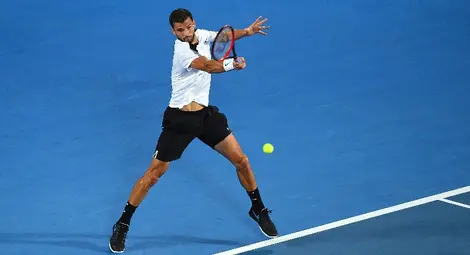 Григор Димитров стартира с трисетова победа в Мелбърн