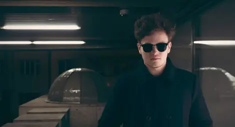 Мъжки слънчеви очила: тенденции, които си заслужава да следите