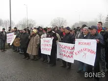 Втори ден продължава блокадата на пътя Русе-София