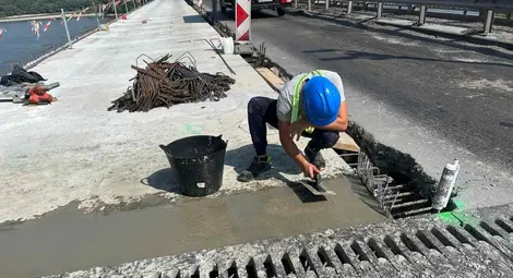 По график продължава ремонтът на Дунав мост при Русе в 320-метровия участък в посока България