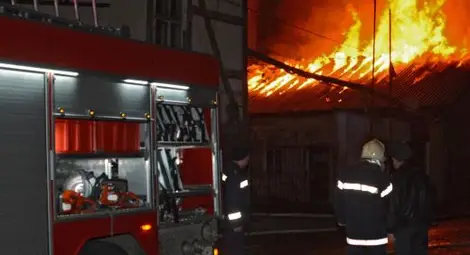 Пожар избухна в дом "Майка и дете" в Русе