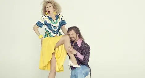 Шоу спектакълът на годината &bdquo;Когато котката я няма&ldquo; гостува на русенска сцена