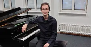 Пианист от Русе сред най-добрите млади музиканти в света в Бърнстейн оркестър