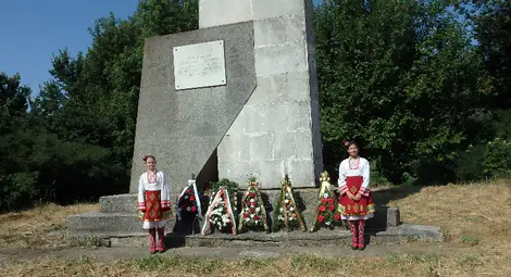 От Новград тръгна десетият поход &bdquo;По стъпките на Хаджи Димитър и Стефан Караджа&ldquo;