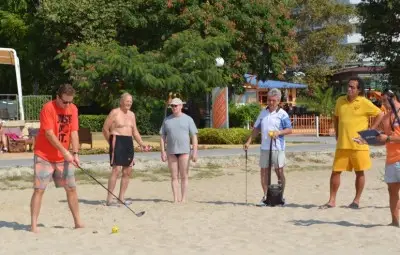 Туристи и журналисти участваха в 3-ия турнир по плажен голф