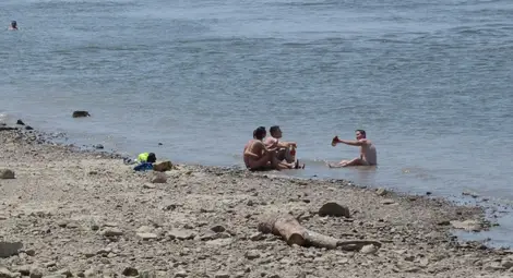 Медици предупреждават: Комбинацията между жега и климатик носи пневмония