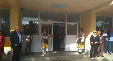 Бъдещи шампиони ще тренират в нова зала по борба във Ветово