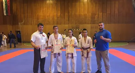 Два медала за &bdquo;Ипон&ldquo; на турнир в Павликени