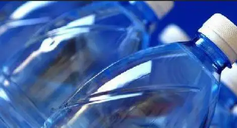 Пластмасовите бутилки предизвикват мигрена