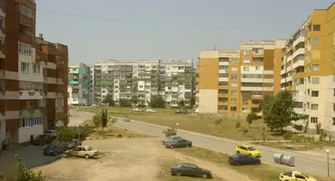 Кандидати за общински жилища с претенции за квартала