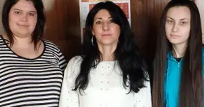 „Старт в кариерата“ даде шанс  на две момичета в Ценово