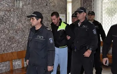 Килър на ученичка се самоуби в килията си в Ловешкия затвор