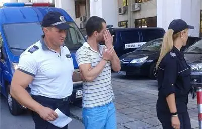Издирван за банковия обир в Айтос се предал сам, извадил желязно алиби Издирван за банковия обир в Айтос се предал сам, извадил желязно алиби