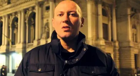 "Беркут" падна на колене за прошка пред хората в Лвов /видео/