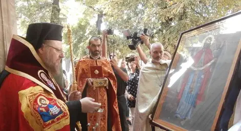 Чудотворна икона на светеца-хирург  Лука Кримски получи в дар Русе