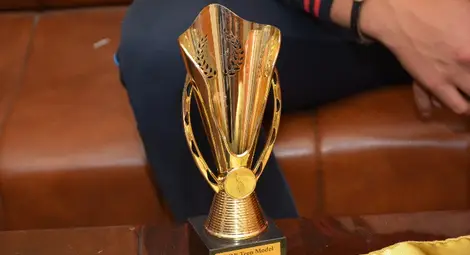 Световният Топ Тийн модел: Шашнах журито в Батуми с народна носия и шопска салата