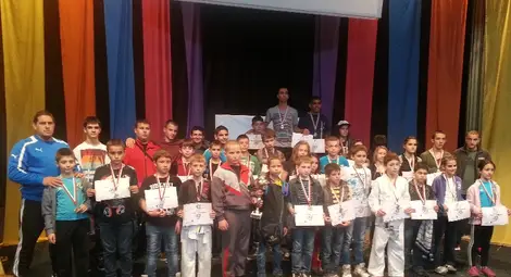 &bdquo;Динамо&ldquo; прибра всичко от държавното по джу-джицу