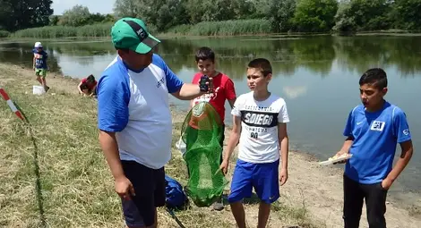 Със състезание по риболов&nbsp; започна ваканцията в Ценово /галерия/