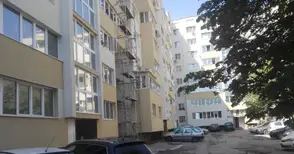 Жена се хвърли от осмия етаж след скандал с приятеля си