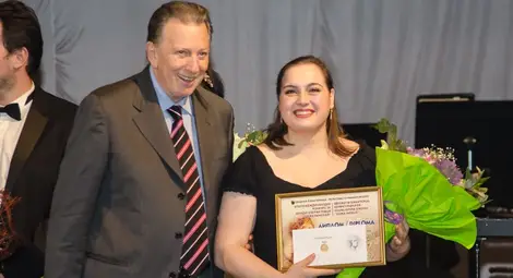 Млади русенски певци спечелиха  награди в международен конкурс