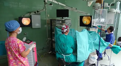 Нов апарат в болница &bdquo;Канев&ldquo; разбива с щадящ лазер камъни в бъбреците