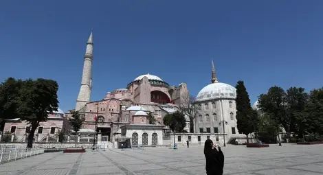 Руският патриарх призова Турция да внимава със "Света София"