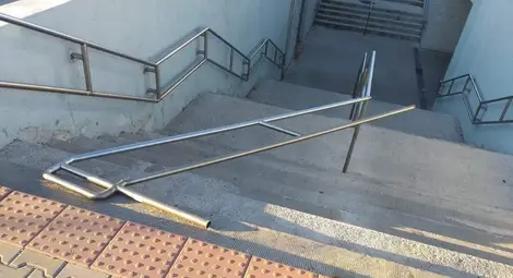 Вандали трошат и драскат из града, сметката я плащаме всички ни