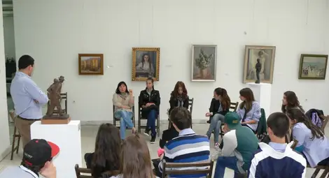 Ученици откриват провокация и вдъхновение в галерията