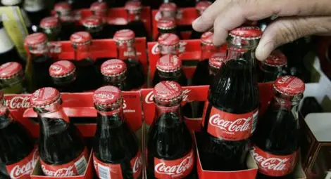 Кока-кола маха бромираното растително масло от напитките си Кока-кола маха бромираното растително масло от напитките си