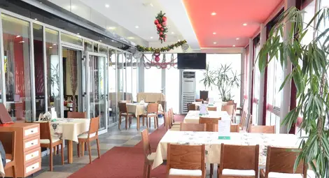 Известни ресторантьори върнаха уюта и добрата кухня в хотел-ресторант &bdquo;Европа&ldquo;