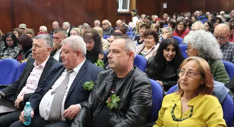 Читалище &bdquo;Христо Ботев-1898&ldquo; в Ценово отбеляза своята 125-а годишнина /галерия/