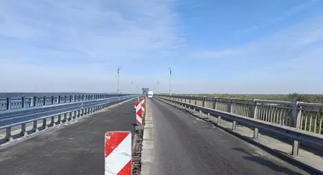 Спират за час движението по Дунав мост при Русе в петък сутринта