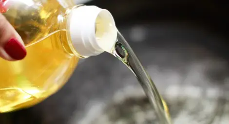 Дъждовното лято ще оскъпи виното и олиото