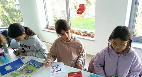 Ученици от ОЦ &bdquo;Малвина&ldquo;: Празниците не са само подаръци, а още много други неща&hellip;