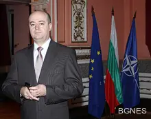 53 разрешения за достъп до класифицирана информация са отнети през 2014 53 разрешения за достъп до класифицирана информация са отнети през 2014