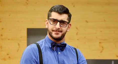 Сашо Кадиев и Светльо Иванов четат за учениците от „Йордан Йовков“ Сашо Кадиев и Светльо Иванов четат за учениците от „Йордан Йовков“