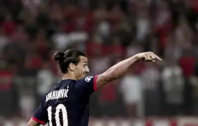 10-те футболисти, за които са отишли най-много пари