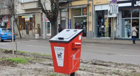 Дядо плати 21 000 лева за изключителен театър по телефона