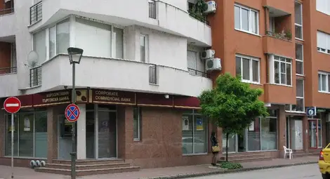 &bdquo;Пристанищен комплекс&ldquo; и  &bdquo;Тежко машиностроене&ldquo; получават малка част от парите си в КТБ