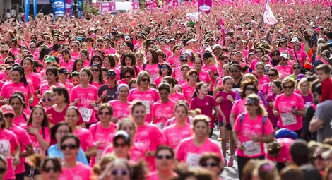 12 хиляди жени тичат във Валенсия срещу рака на гърдата