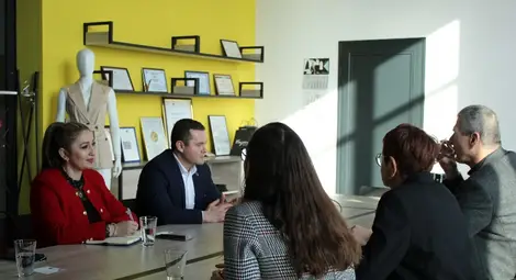 Липсата на млади и квалифицирани кадри обсъди Пенчо Милков с ръководството на БТБ Липсата на млади и квалифицирани кадри обсъди Пенчо Милков с ръководството на БТБ