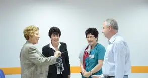 Фондация „Силви Вартан“ представи дарението за русенските бебета