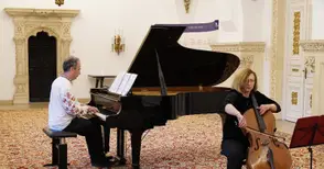 „Любов без думи“ - един „Bechstein“ променя музикалната сцена в Две могили