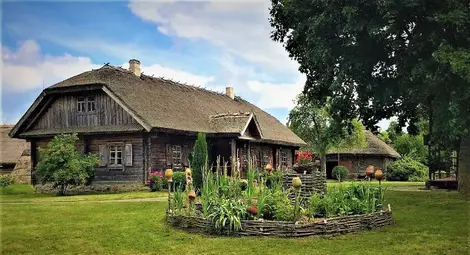 Поетът, за когото геният Пушкин пише: &bdquo;Какво съм аз пред него? Той е вдъхновен свише, той е пророк, той е бог!&ldquo;