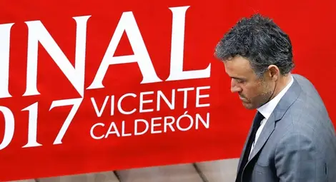 Луис Енрике може да оглави Челси, ако Конте напусне