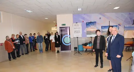 В Русенския университет откриха Фотографската изложба "Цветовете на живота"