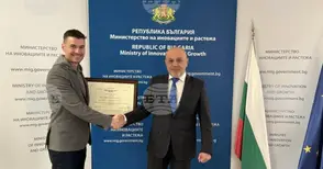 Министерството на иновациите и растежа връчи на „ЕндуроСат“ сертификат за приоритетен инвестиционен проект