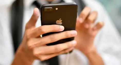 Apple засилва криптирането, за да спре полицейските пробиви в iPhone